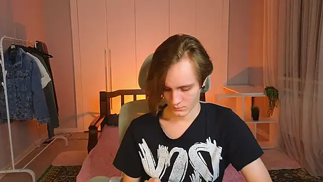 Snapshot of nikompell chatting on March 10, 2025, 11:49 pm nikompell online show from March 10, 2025, 11:49 pm