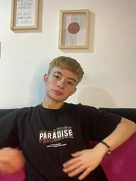 Snapshot of nico_18x chatting on February 6, 2025, 10:21 pm nico 18x online show from February 6, 2025, 10:21 pm