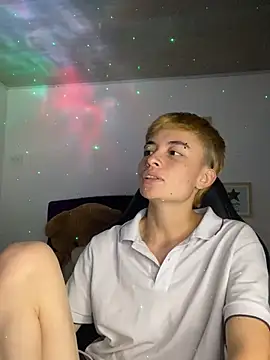 Snapshot of nico_18x chatting on February 9, 2025, 11:04 pm nico 18x online show from February 9, 2025, 11:04 pm