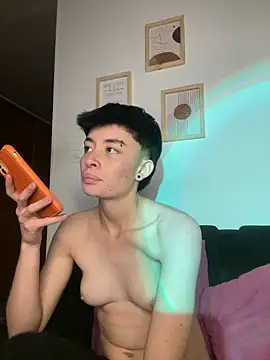 Snapshot of nico_18x chatting on February 19, 2025, 1:40 am nico 18x online show from February 19, 2025, 1:40 am