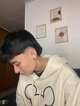 Snapshot of nico_18x chatting on February 19, 2025, 8:10 pm nico 18x online show from February 19, 2025, 8:10 pm