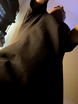 Snapshot of nico_18x chatting on October 27, 2025, 8:35 pm nico 18x online show from October 27, 2025, 8:35 pm