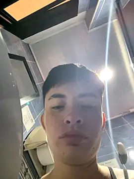 Snapshot of nico_18x chatting on November 4, 2025, 3:22 pm nico 18x online show from November 4, 2025, 3:22 pm