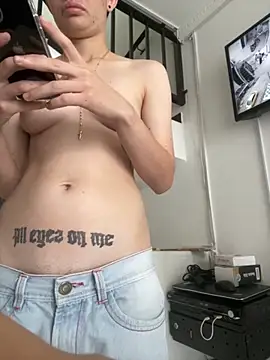 Snapshot of nico_18x chatting on November 14, 2025, 4:28 pm nico 18x online show from November 14, 2025, 4:28 pm