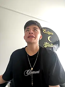 Snapshot of nico_18x chatting on November 18, 2025, 2:21 pm nico 18x online show from November 18, 2025, 2:21 pm