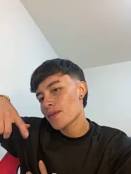 Snapshot of nico_18x chatting on November 22, 2025, 1:15 am nico 18x online show from November 22, 2025, 1:15 am