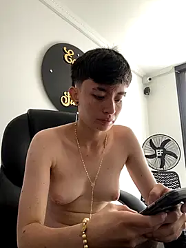 Snapshot of nico_18x chatting on November 27, 2025, 6:54 pm nico 18x online show from November 27, 2025, 6:54 pm