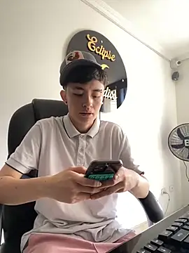 Snapshot of nico_18x chatting on December 1, 2025, 4:45 pm nico 18x online show from December 1, 2025, 4:45 pm