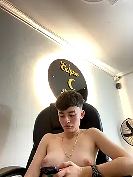 Snapshot of nico_18x chatting on December 2, 2025, 4:51 am nico 18x online show from December 2, 2025, 4:51 am