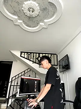 Snapshot of nico_18x chatting on December 5, 2025, 5:53 pm nico 18x online show from December 5, 2025, 5:53 pm