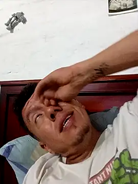 Snapshot of Valentino_hotboy chatting on October 27, 2025, 3:32 am Valentino hotboy online show from October 27, 2025, 3:32 am