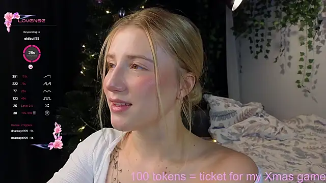 Snapshot of ArianaMur chatting on December 24, 2024, 3:27 am ArianaMur online show from December 24, 2024, 3:27 am