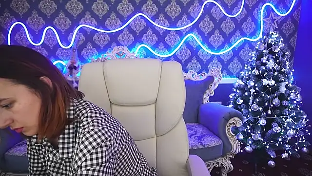 Roxy Rayy online show from December 10, 2024, 1:44 pm