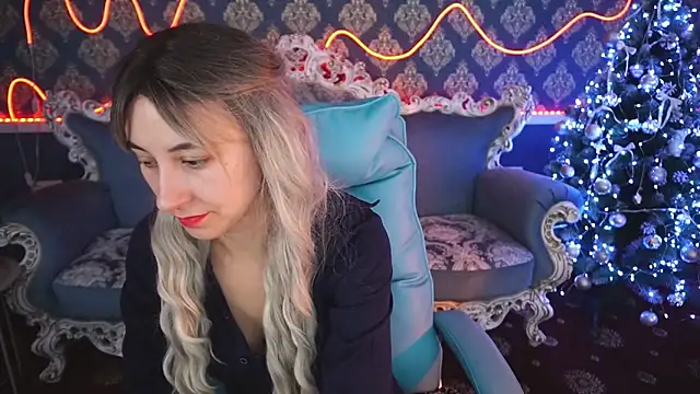 Roxy Rayy online show from January 15, 2025, 9:45 am