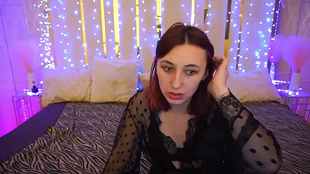 Roxy Rayy online show from March 3, 2025, 5:07 pm