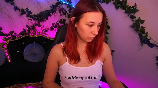 Roxy Rayy online show from November 17, 2025, 3:07 pm