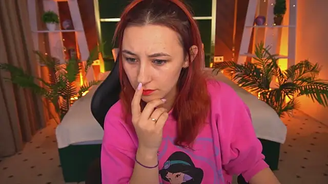 Roxy Rayy online show from November 28, 2025, 3:25 pm