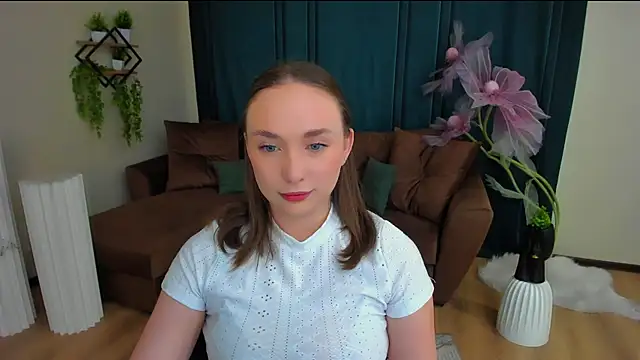 Snapshot of TrueReincarnation chatting on November 28, 2025, 11:13 am TrueReincarnation online show from November 28, 2025, 11:13 am