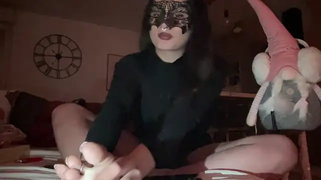 Snapshot of DominaCat75 chatting on December 3, 2024, 9:45 pm DominaCat75 online show from December 3, 2024, 9:45 pm