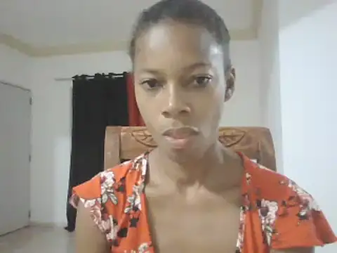 Snapshot of adele-33 chatting on February 21, 2025, 11:32 pm adele-33 online show from February 21, 2025, 11:32 pm