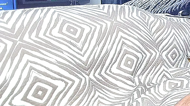 snowpanter online show from January 25, 2025, 11:00 pm