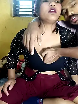 Radhikadavi879 online show from January 19, 2025, 8:29 am