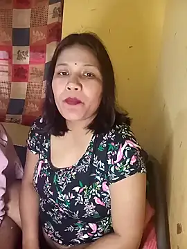 Radhikadavi879 online show from January 30, 2025, 11:44 am