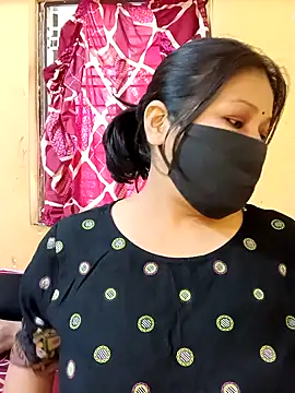 Radhikadavi879 online show from February 27, 2025, 7:44 am