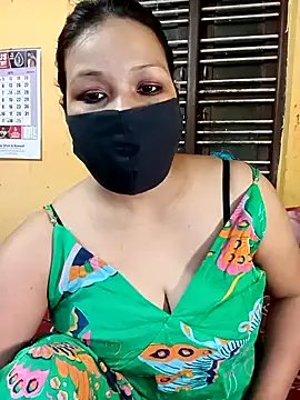 Radhikadavi879 online show from February 28, 2025, 5:04 pm