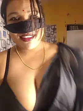 Radhikadavi879 online show from September 30, 2025, 5:07 pm