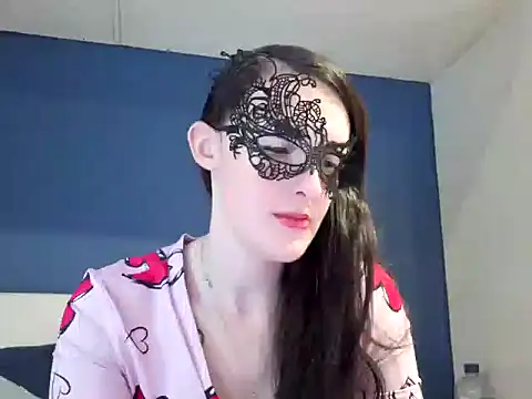 LexiSnowUK online show from January 30, 2025, 8:21 pm