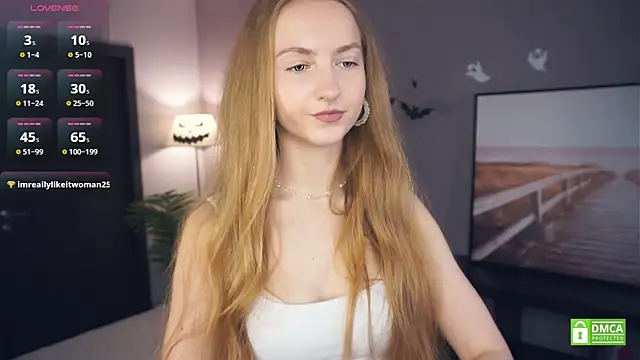 EsmaCarll online show from November 30, 2025, 5:39 pm