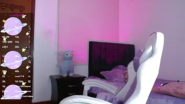 evie cloud online show from November 11, 2025, 11:16 pm