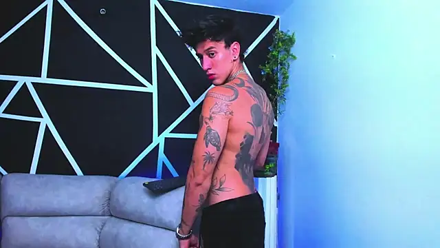 JUSTIN FULLER1 online show from February 9, 2025, 2:49 am