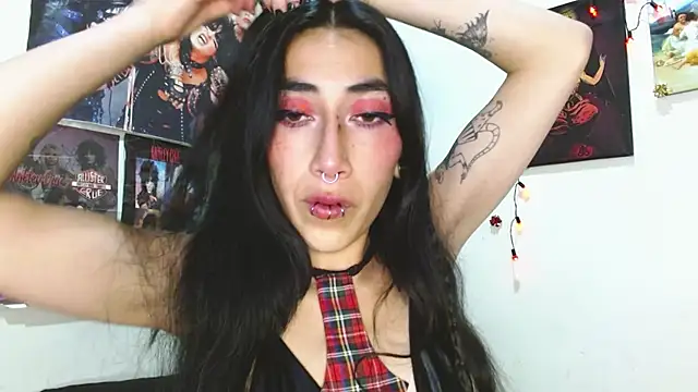 Asterothxznikki online show from December 23, 2024, 7:06 am