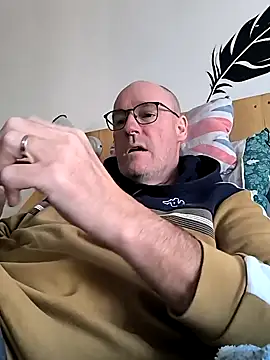 bogland33 online show from February 28, 2025, 3:15 pm