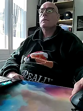 bogland33 online show from March 3, 2025, 4:14 pm