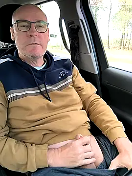 bogland33 online show from March 7, 2025, 10:13 am