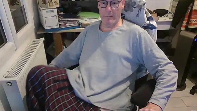 bogland33 online show from March 20, 2025, 10:07 pm