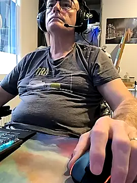 bogland33 online show from March 22, 2025, 4:04 pm