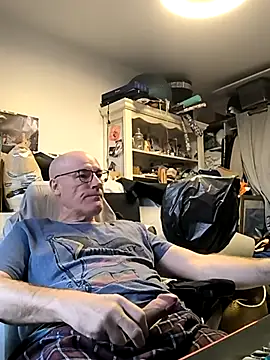 bogland33 online show from November 23, 2025, 9:53 am