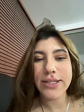 Snapshot of ARITOO_ chatting on January 24, 2025, 4:05 am ARITOO  online show from January 24, 2025, 4:05 am
