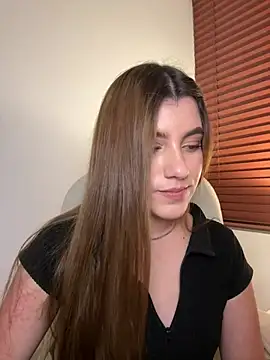 Snapshot of ARITOO_ chatting on March 8, 2025, 3:39 am ARITOO  online show from March 8, 2025, 3:39 am