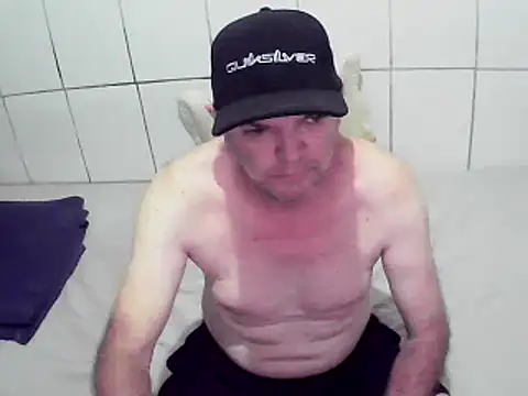 pierdona online show from March 3, 2025, 6:12 pm