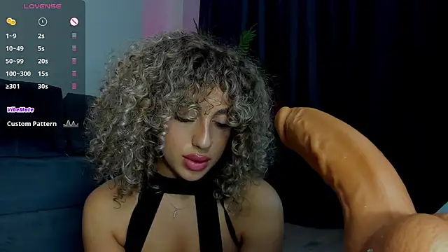 Snapshot of CurlyAnt0 chatting on December 20, 2024, 1:36 am CurlyAnt0 online show from December 20, 2024, 1:36 am