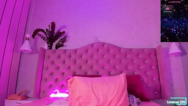 johannaMiller1 online show from January 23, 2025, 7:00 am