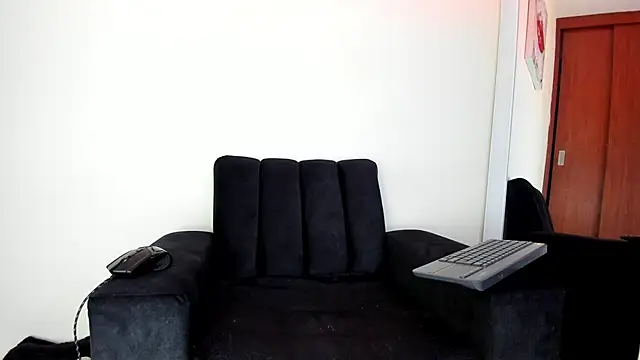 Snapshot of its__angelica_ chatting on December 23, 2024, 6:16 pm its angelica online show from December 23, 2024, 6:16 pm
