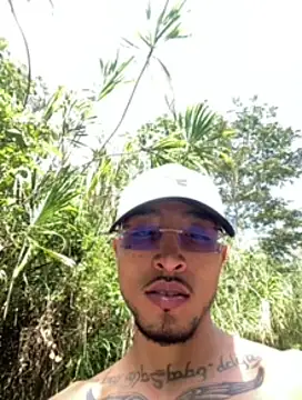 Snapshot of dantedesirexx chatting on February 22, 2025, 7:14 pm dantedesirexx online show from February 22, 2025, 7:14 pm