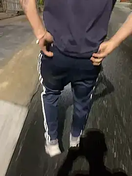 Snapshot of dantedesirexx chatting on March 5, 2025, 6:23 am dantedesirexx online show from March 5, 2025, 6:23 am