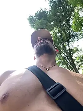 Snapshot of dantedesirexx chatting on March 9, 2025, 4:11 pm dantedesirexx online show from March 9, 2025, 4:11 pm